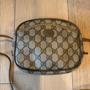 Vintage gucci GG crossbody